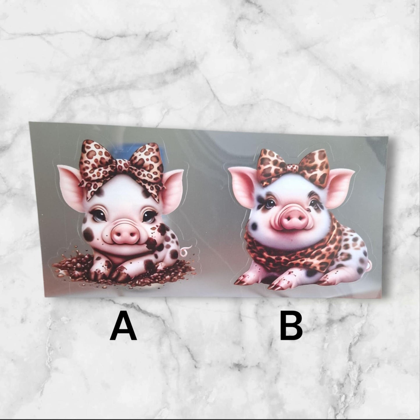Cochon Rose avec Noeud