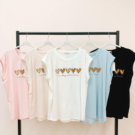 T-shirt “One Day at a Time” – Rose